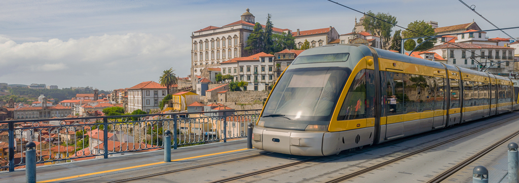 Trains In Portugal Portugal By Rail Interraileu